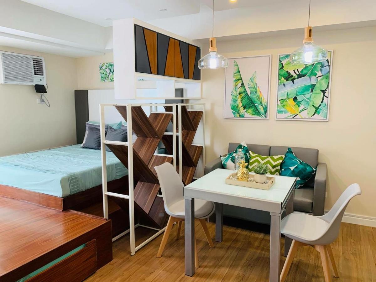 Feels Like Home Condos Abreeza Place Tower 1 & 2 Davao City Екстериор снимка